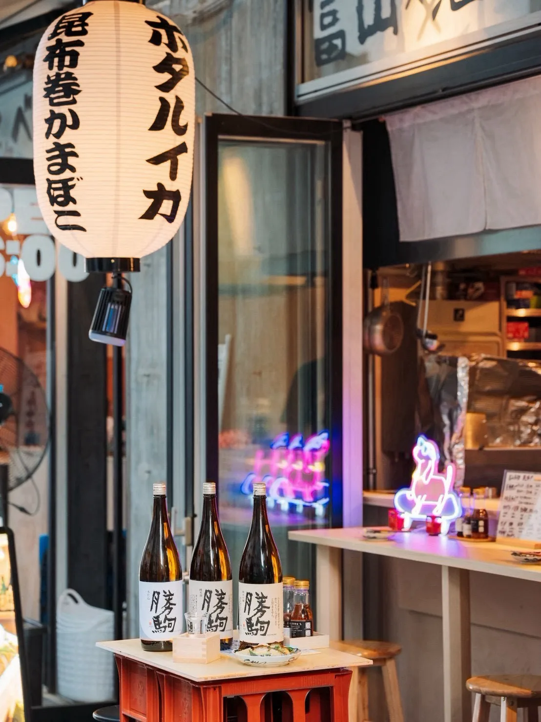 富山×酒屋 ヨイチャベ standの店舗内装 19